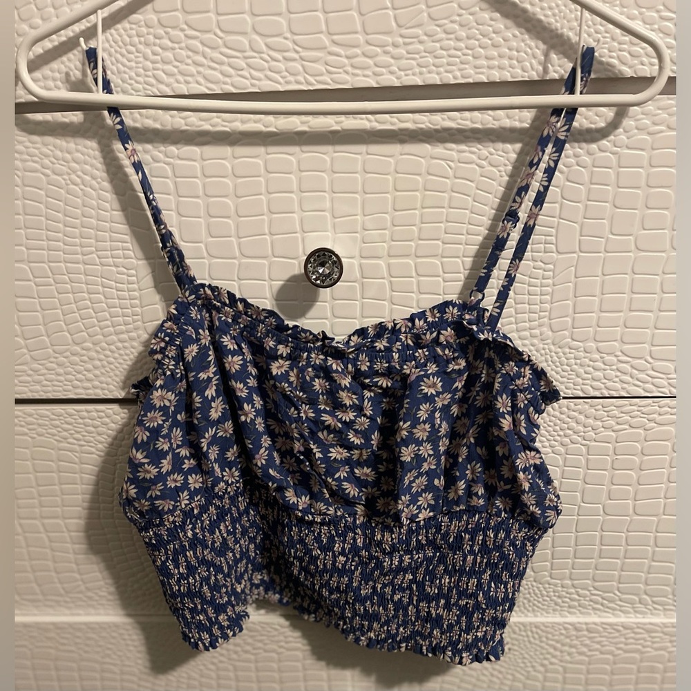American Eagle Tank Blue floral print tank top Size M read description
